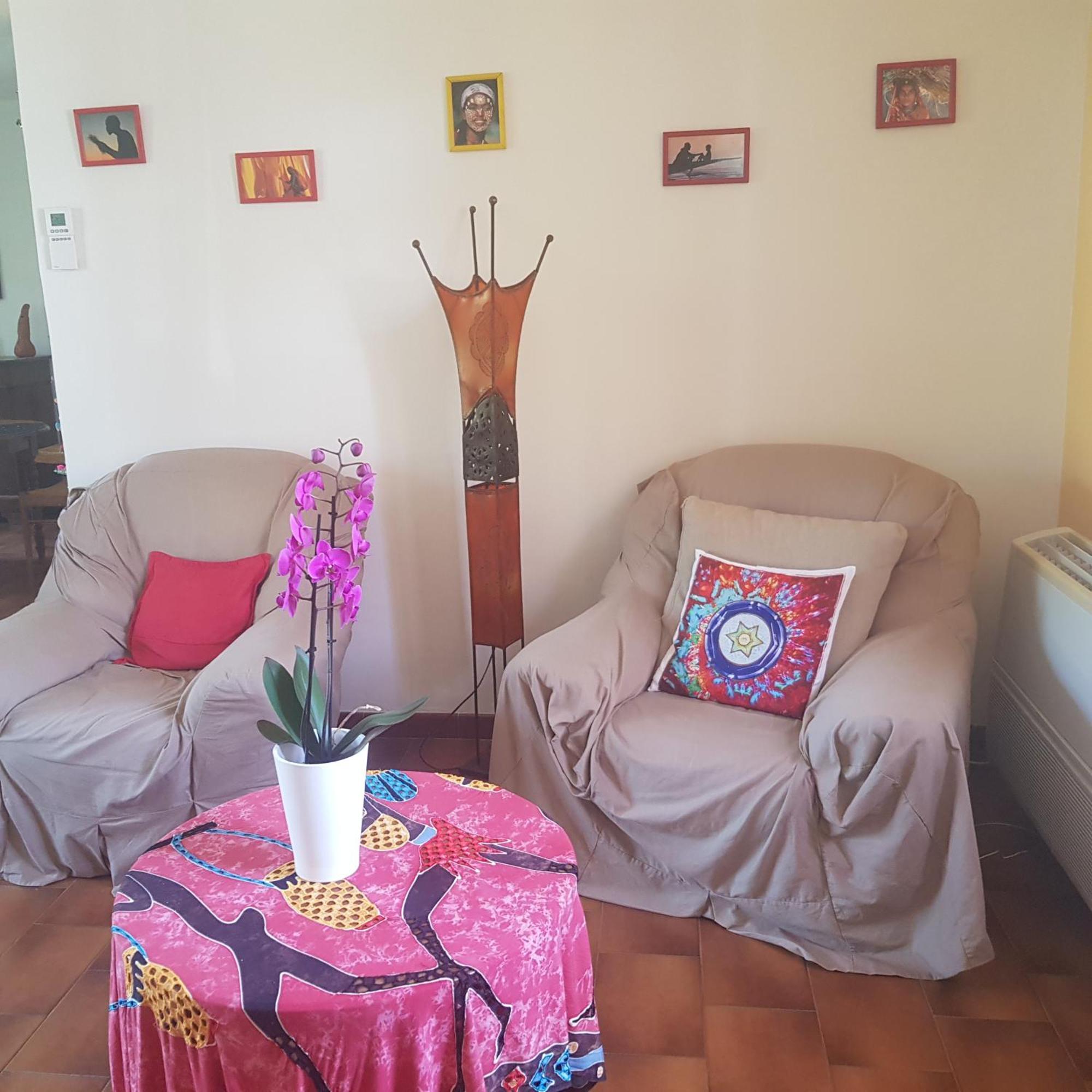 גרגאס Chambre Dans Petit Havre De Paix Avec Piscine Chauffee Au Coeur Du Luberon מראה חיצוני תמונה